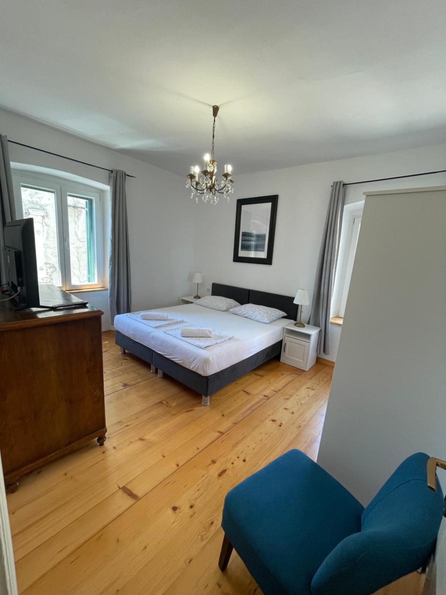 Apartments And Rooms Ille شيبينيك المظهر الخارجي الصورة