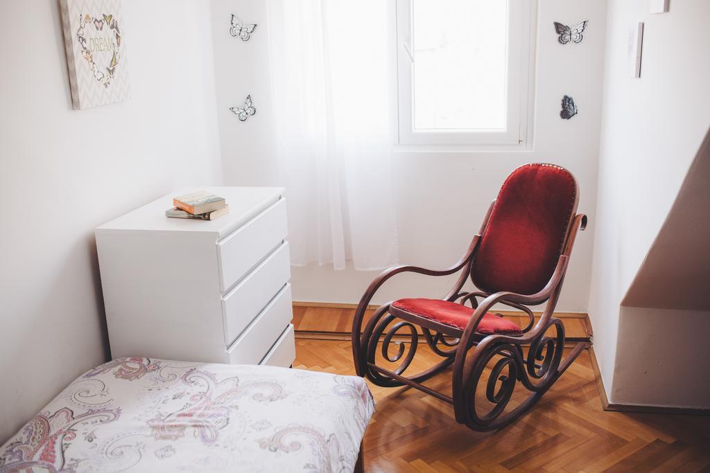 Apartments And Rooms Ille شيبينيك المظهر الخارجي الصورة