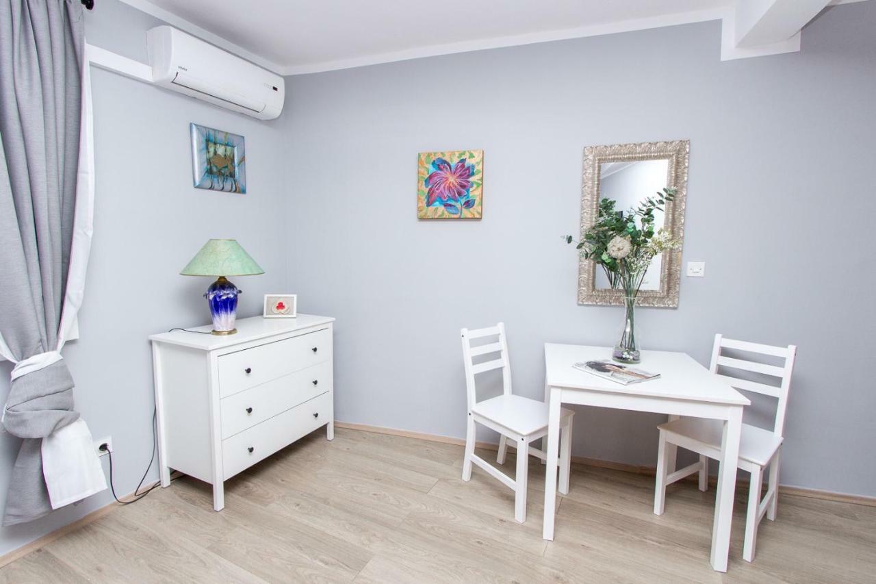 Apartments And Rooms Ille شيبينيك المظهر الخارجي الصورة